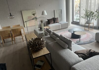 Vloer Reparaties/Opbouw/Egalisaties en installatie Tapijt en Lvt/Pvc project