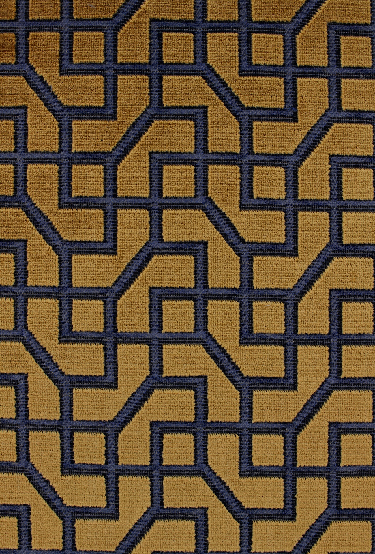 maze72dpi330gold